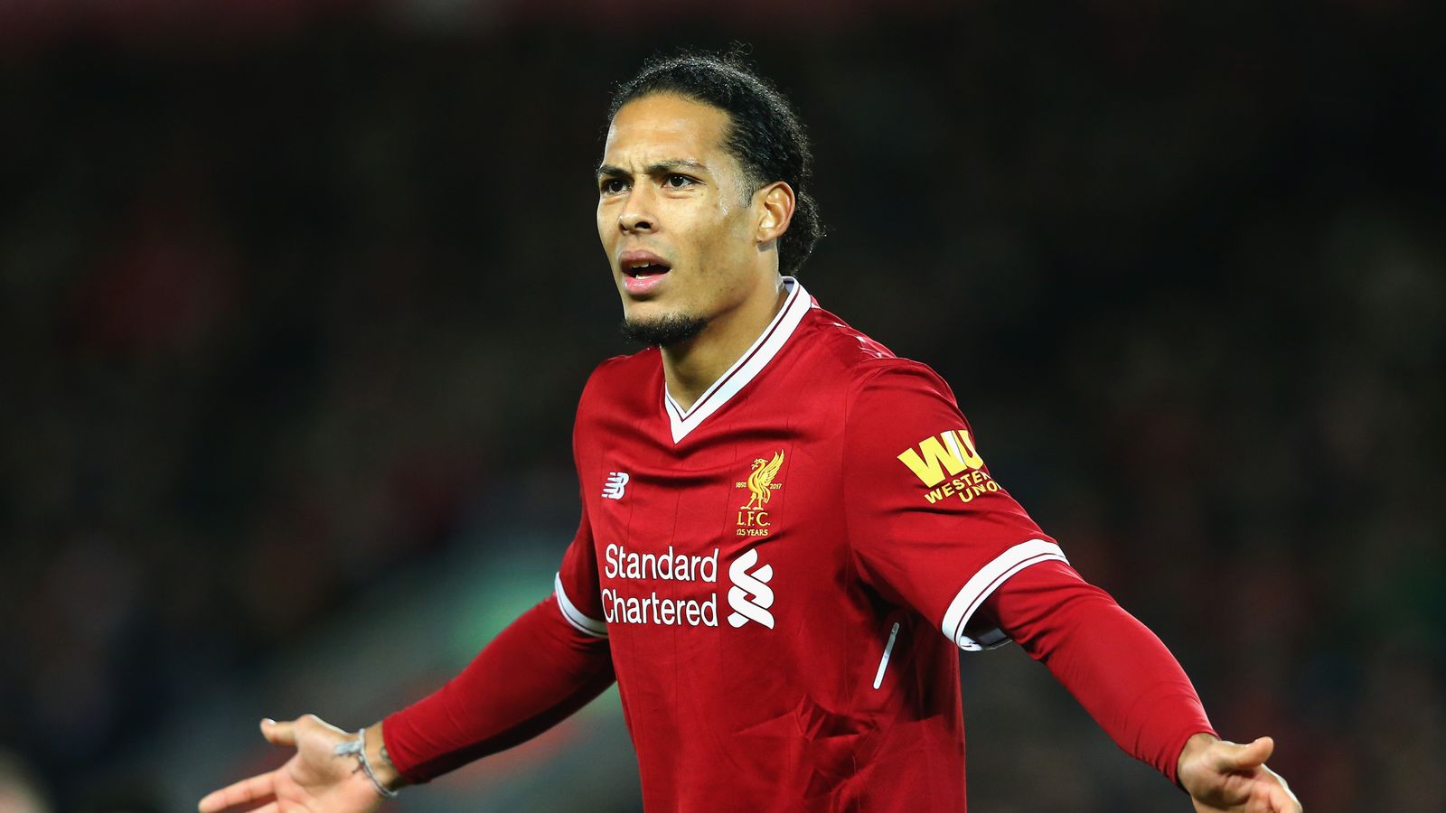 Van Dijk: "Lười biếng, thật không thể chấp nhận"