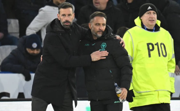 Van Nistelrooy thua trắng 0-3 trước tân HLV Wolves