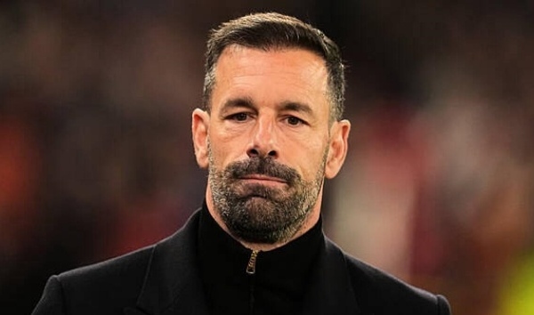 Van Nistelrooy vỡ mộng, Leicester City thua 7 trận liên tiếp