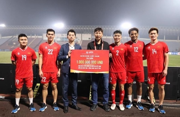 Vào chung kết, đội tuyển Việt Nam nhận thưởng lớn
