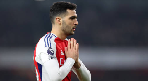 VAR từ chối bàn thắng muộn của Arsenal