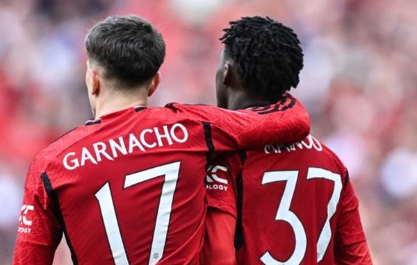 Vì sao M.U cân nhắc bán cả Mainoo và Garnacho?
