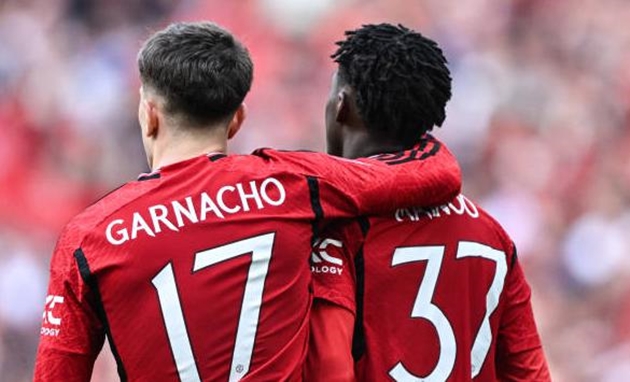 Vì sao M.U cân nhắc bán cả Mainoo và Garnacho?