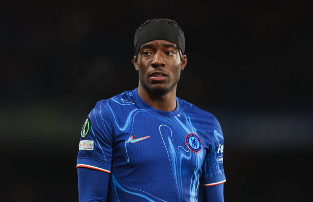 Vì sao Madueke mất tích ở trận Chelsea thua Fulham?