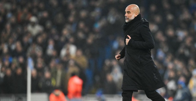 Vì sao Man City hay để thủng lưới?