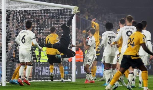 Vì sao Man United dễ thủng lưới từ các tình huống đá phạt góc?