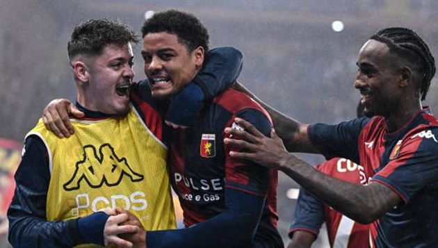 Vieira giúp Genoa thắng dễ Monza trên sân nhà