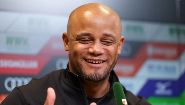 Vincent Kompany hét lên khi Bayern được dẫn dắt bởi Augsburg