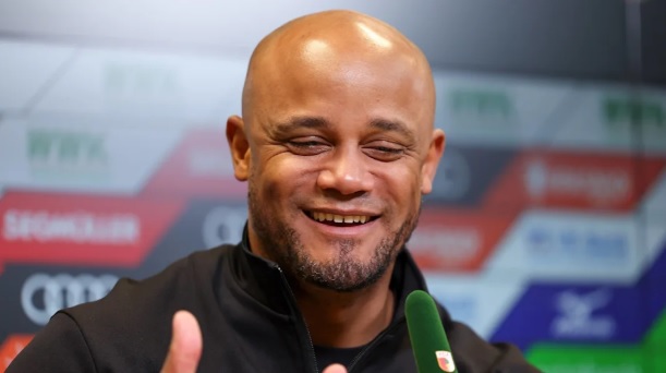 Vincent Kompany hét lên khi Bayern được dẫn dắt bởi Augsburg