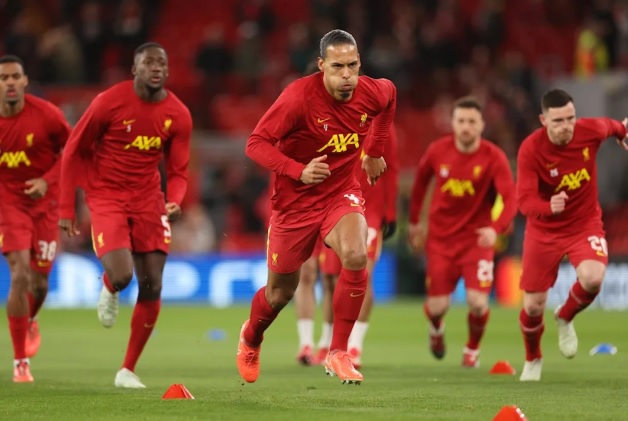 Virgil van Dijk thể hiện đẳng cấp với phát biểu sau trận thua PSG