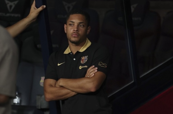 Vitor Roque và những điều chưa trọn vẹn tại Barcelona