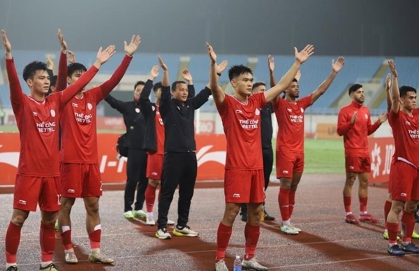 Vô địch lượt đi V-League, HLV Đức Thắng đặt mục tiêu cho Viettel