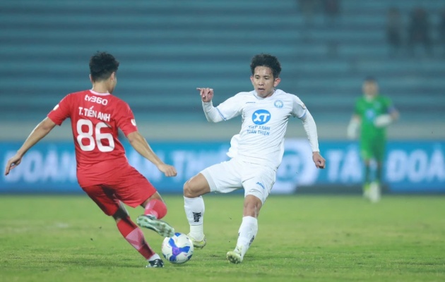 Vòng 15 v League: Biến động vị trí đầu tiên; Nhóm cuối cùng giành được cuộc sống