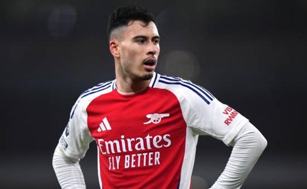 "Vũ khí" có thể giúp Arsenal đánh bại Aston Villa