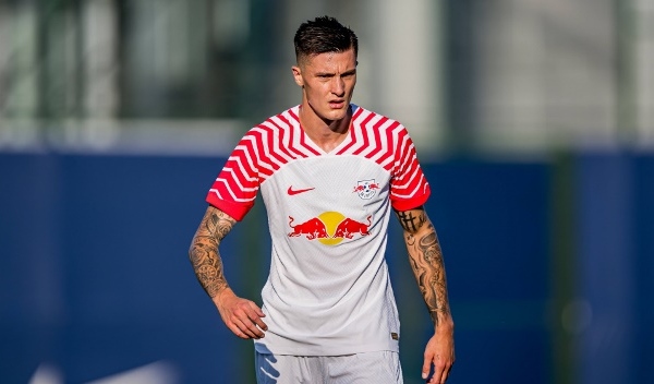 Watkins và Sesko, lựa chọn nào tốt hơn cho Arsenal?