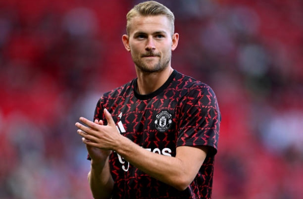 Wes Brown dự đoán thời điểm De Ligt bùng nổ ở MU
