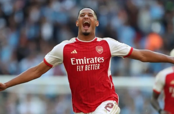 William Saliba gọi là hậu vệ tốt nhất trong lịch sử bóng đá