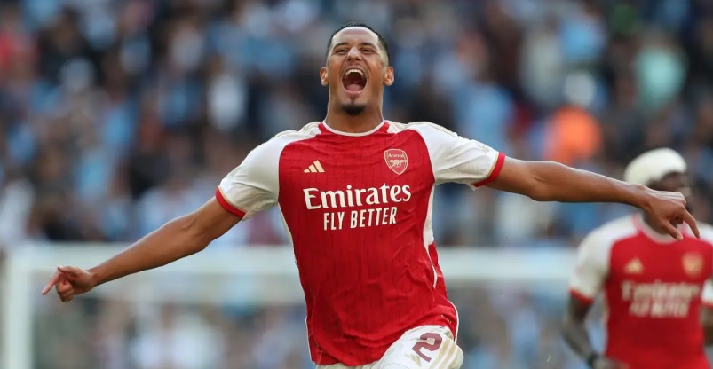 William Saliba gọi là hậu vệ tốt nhất trong lịch sử bóng đá