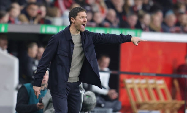 Xabi Alonso: "Tôi kiệt sức sau mỗi trận đấu với VfB Stuttgart"