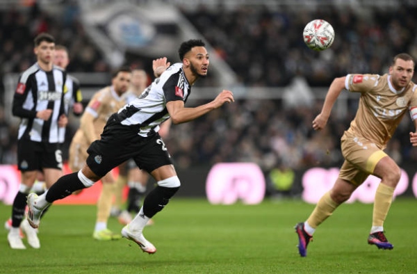 Xác nhận! Newcastle từ chối lời đề nghị 11 triệu, Mourinho nhận trái đắng