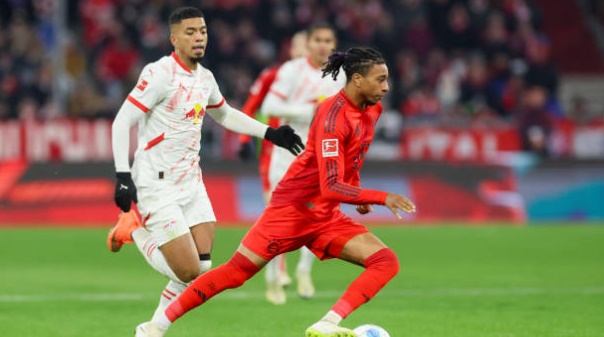 Xếp hạng tân binh Bayern Munich: Đá tảng chấn thương; Olise hay nhất