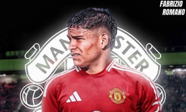 XONG! Man Utd hoàn tất mọi thủ tục đón tân binh vào hè 2025