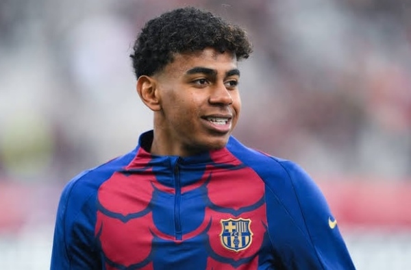 Yamal chỉ ra bản hợp đồng mơ ước cho Barcelona hè này