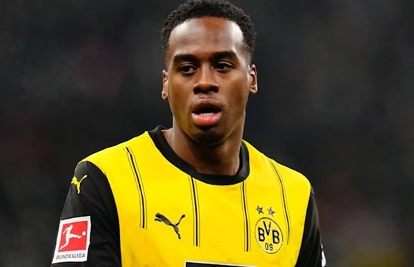 Young Dortmund sẽ rời câu lạc bộ, Chelsea thi đấu với Arsenal