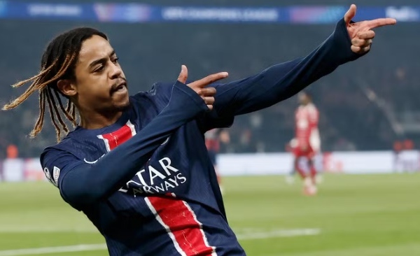 Arsenal theo sát Barcola, giá hơn 100 triệu bảng