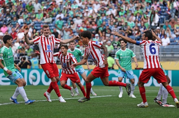 Barrios lập cú đúp, Atletico giành 3 điểm đầu tay tại Club World Cup