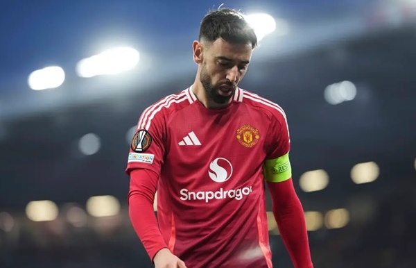 Bất chấp sa sút, áo đấu Man Utd vẫn bán chạy nhất
