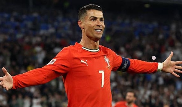Bồ Đào Nha vào chung kết Nations League, Ronaldo phá kỷ lục ghi bàn