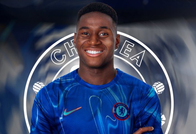 CHÍNH THỨC: Chelsea công bố tân binh đầu tiên hè này