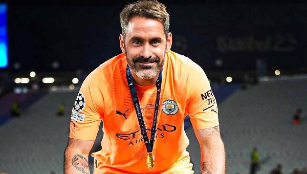 CHÍNH THỨC! Scott Carson chia tay Man City sau 6 năm gắn bó
