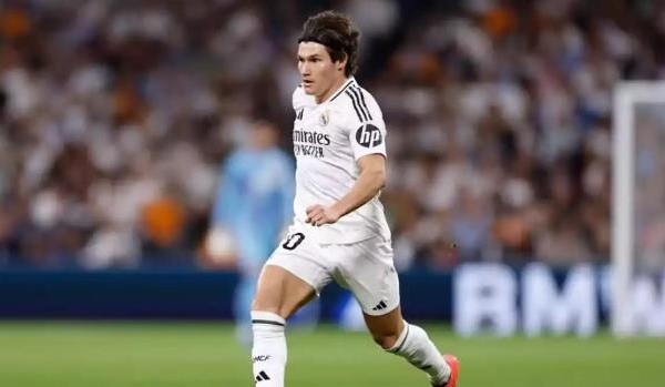 Fran Garcia gây thất vọng, CĐV Real Madrid muốn thay thế gấp