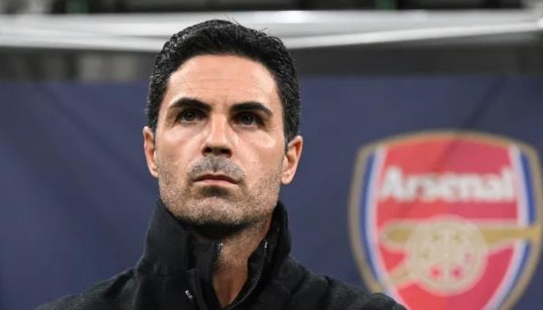 Gallas tin Arsenal cần Isak, không phải Gyokeres hay Osimhen
