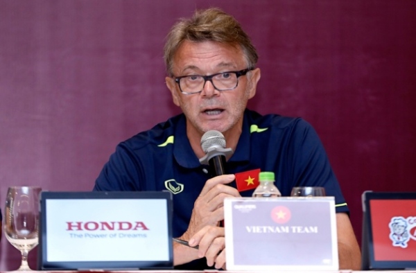 HLV Troussier trở lại ghế chỉ đạo sau hơn 1 năm chia tay Việt Nam