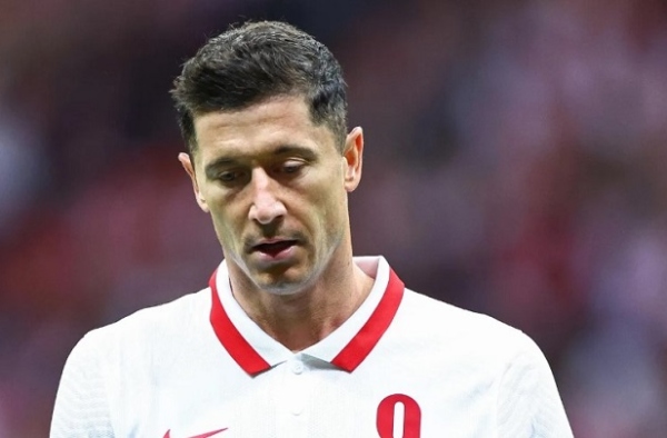 Lewandowski từ giã ĐT Ba Lan, đợi huấn luyện viên bị sa thải