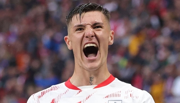 RB Leipzig ra giá bán Benjamin Sesko
