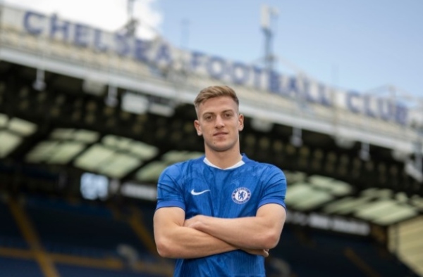 Rõ ràng lý do Liam Delap chọn Chelsea, từ chối MU