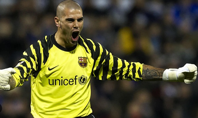 Từ Valdes đến Garcia: Sự thay đổi triết lý chuyển nhượng thủ môn Barca