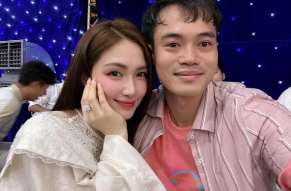 Văn Toàn "mất mát" sau màn trừ nợ "bá đạo" của Hoà Minzy: Tình bạn tri kỷ hay "chủ nợ - con nợ" đặc biệt?