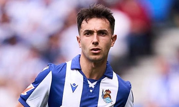 Zubimendi bác bỏ tin đồn tới Arsenal kiểm tra y tế