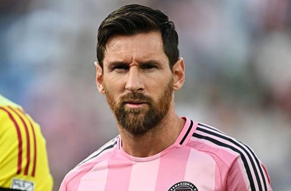 Al Ahli lên kế hoạch chiêu mộ Lionel Messi vào tháng 12