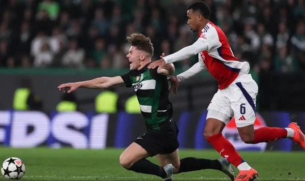 Arsenal quan tâm, Gabriel nói thẳng về "bom tấn" Gyokeres