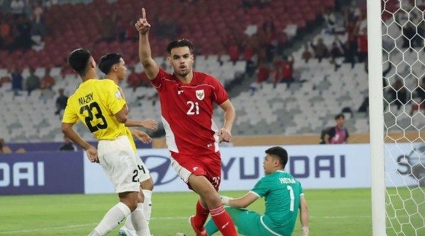 Bất ngờ với double hattrick, Jens Raven nói gì sau trận thắng 8-0?