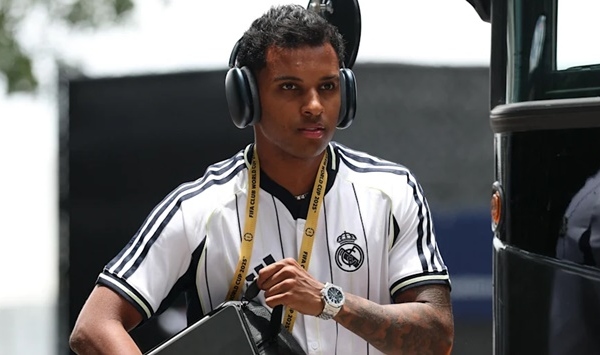 Bayern ngó lơ Rodrygo, theo sát Luis Diaz