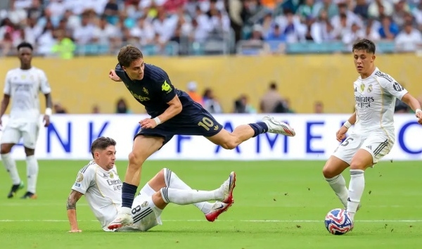 CĐV MU, Liverpool và Arsenal cùng kêu gọi chiêu mộ Kenan Yildiz