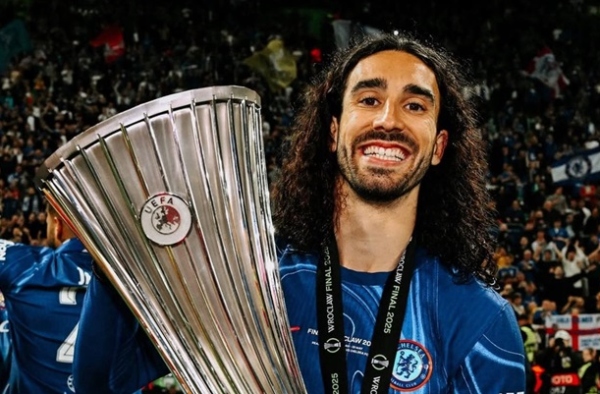 Chelsea có quyết định quan trọng về tương lai Marc Cucurella