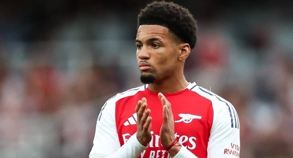 Chelsea đánh tiếng với Nwaneri, Arsenal đưa ra câu trả lời